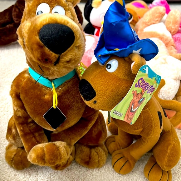 Set of 2 Scooby Doo Stuffed Toy - New - Picture 1 of 10